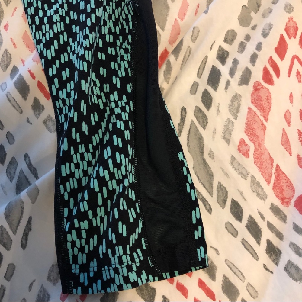 Really Cute Patterned Nike Tights. - image 2